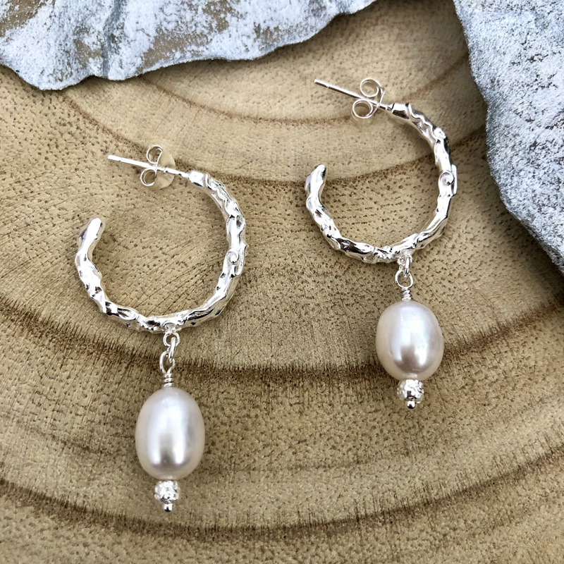 Store øreringe i sølv med perle